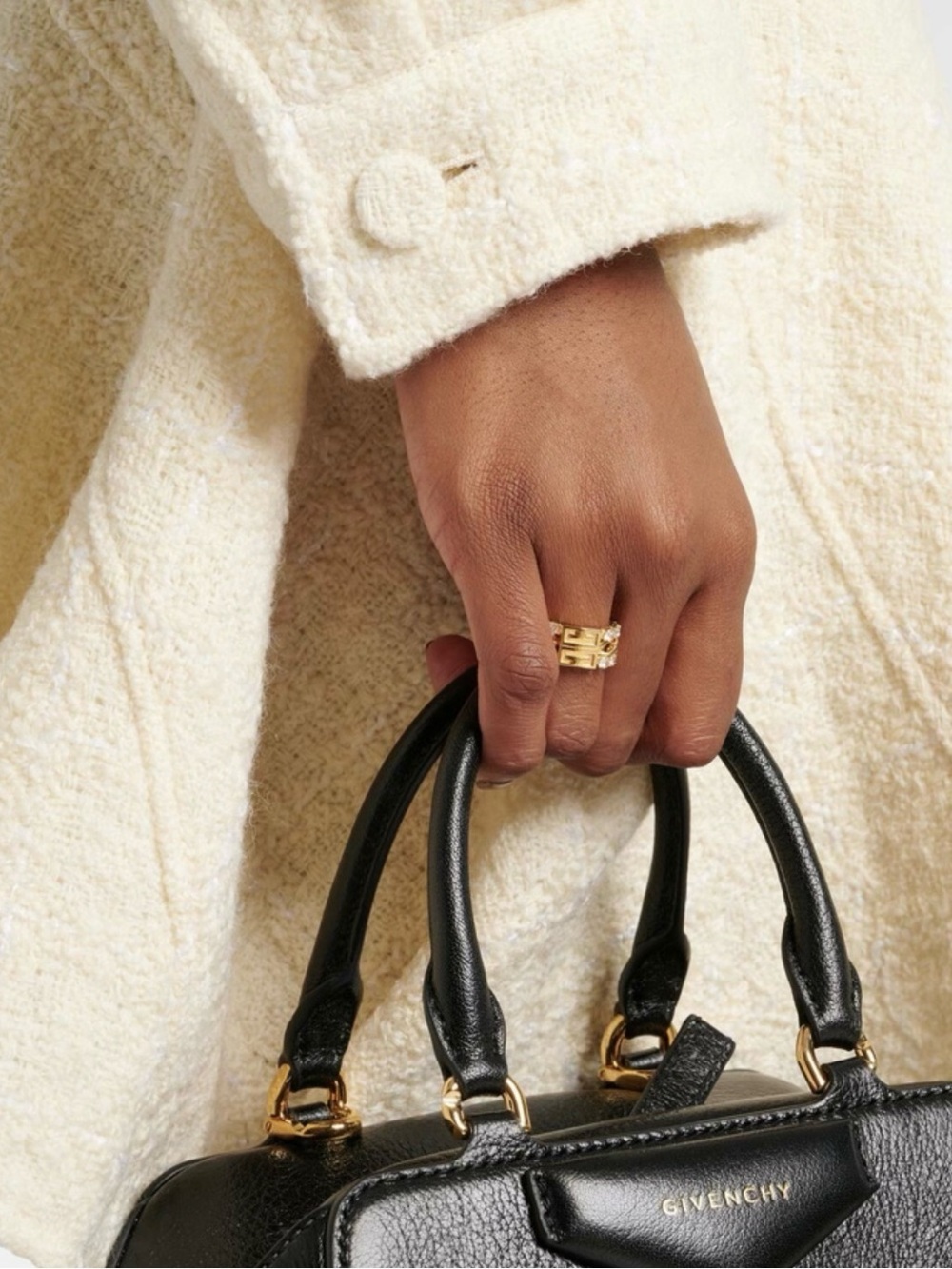 Givenchy 4G Crystal Statement Ring Gold - Picture 8 of 8